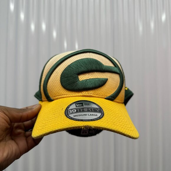 GreenBay Packers Fitted Hat - Picture 2 of 7